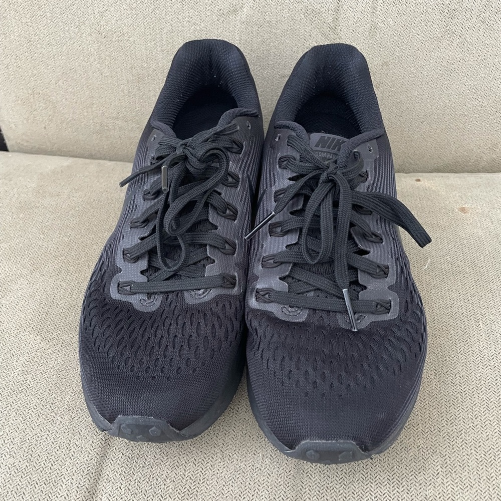 Nike Women’s Air Zoom Pegasus 34 Running Shoes